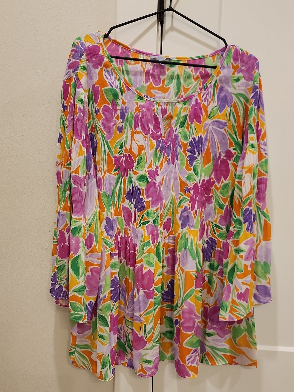Vibrant Floral Scoop-Neck Tunic Top - Purple & Orange